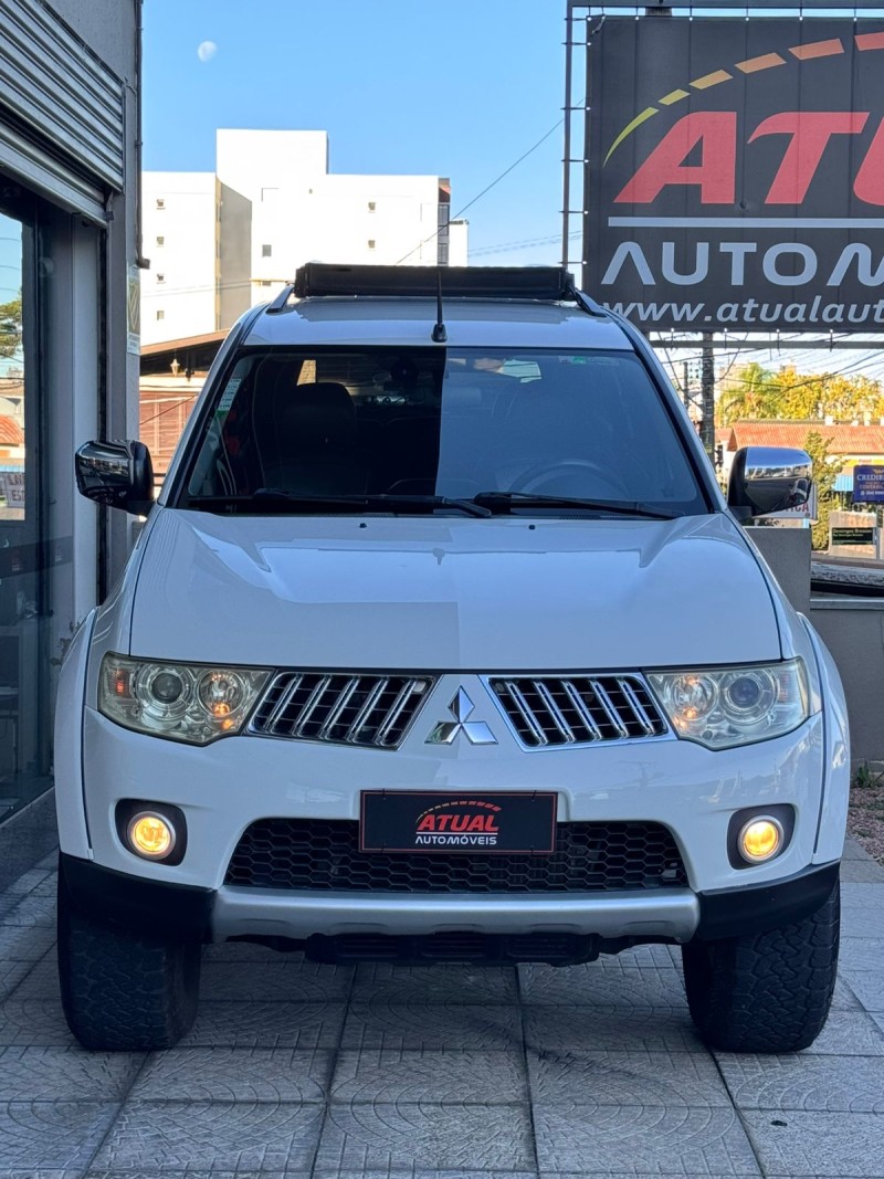 PAJERO DAKAR 3.5 HPE 7 LUGARES 4X4 V6 24V FLEX 4P AUTOMÁTICO - 2013 - CAXIAS DO SUL
