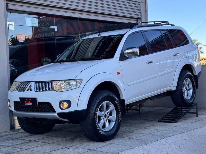 pajero dakar 3.5 hpe 7 lugares 4x4 v6 24v flex 4p automatico 2013 caxias do sul