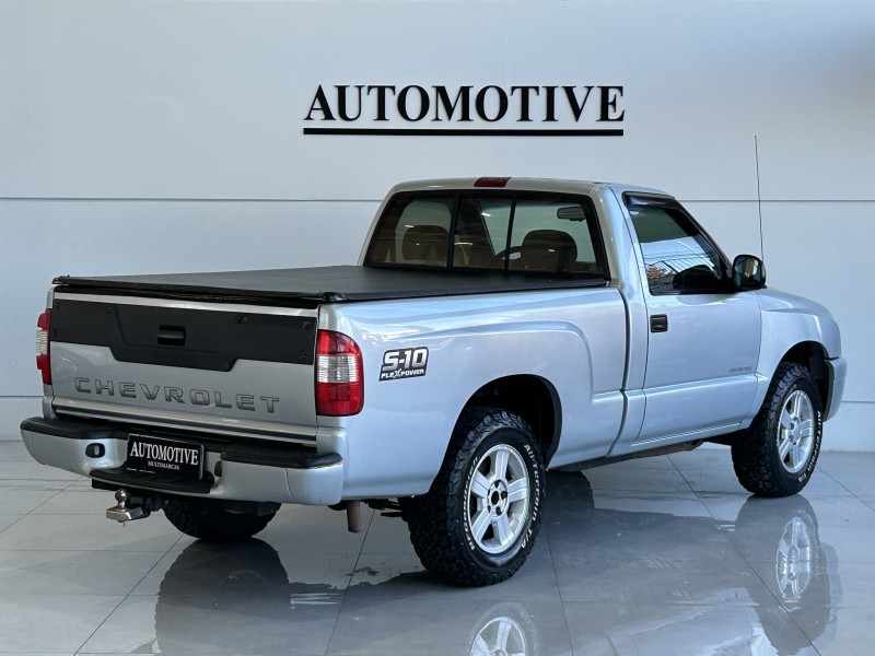 S10 2.4 MPFI ADVANTAGE 4X2 CS 8V FLEX 2P MANUAL - 2011 - CAXIAS DO SUL