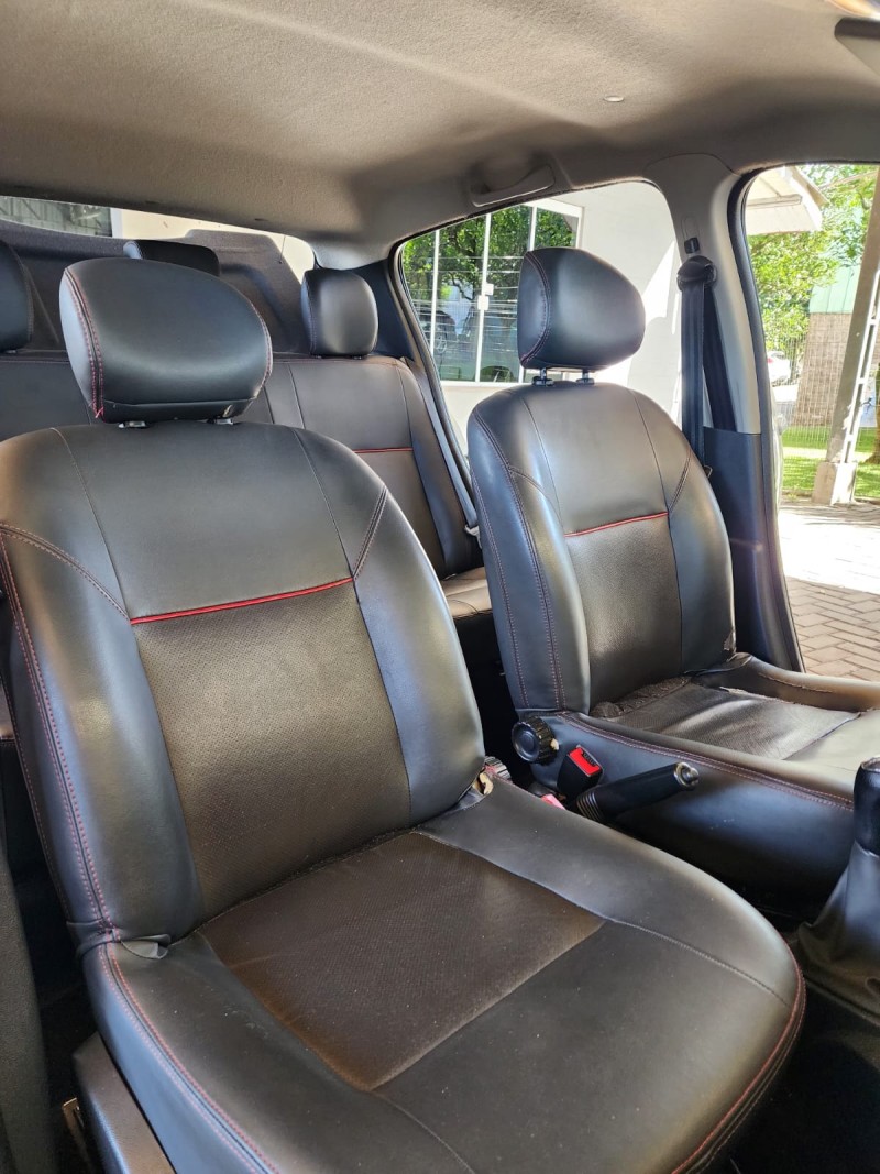 SANDERO 1.6 STEPWAY 8V FLEX 4P MANUAL - 2014 - CAXIAS DO SUL