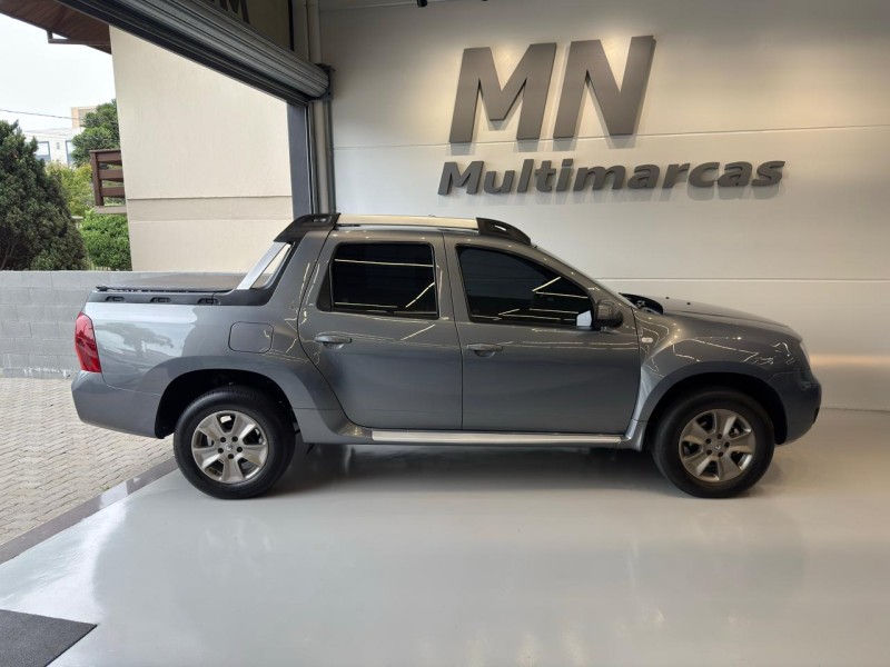 OROCH 1.6 16V DYNAMIQUE FLEX 4P MANUAL - 2016 - BENTO GONçALVES