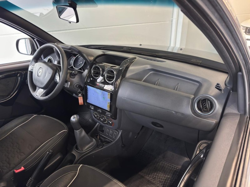 OROCH 1.6 16V DYNAMIQUE FLEX 4P MANUAL - 2016 - BENTO GONçALVES