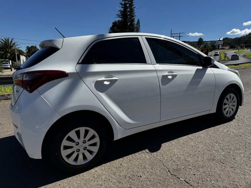 HB20 1.0 COMFORT 12V FLEX 4P MANUAL - 2014 - DOIS IRMãOS