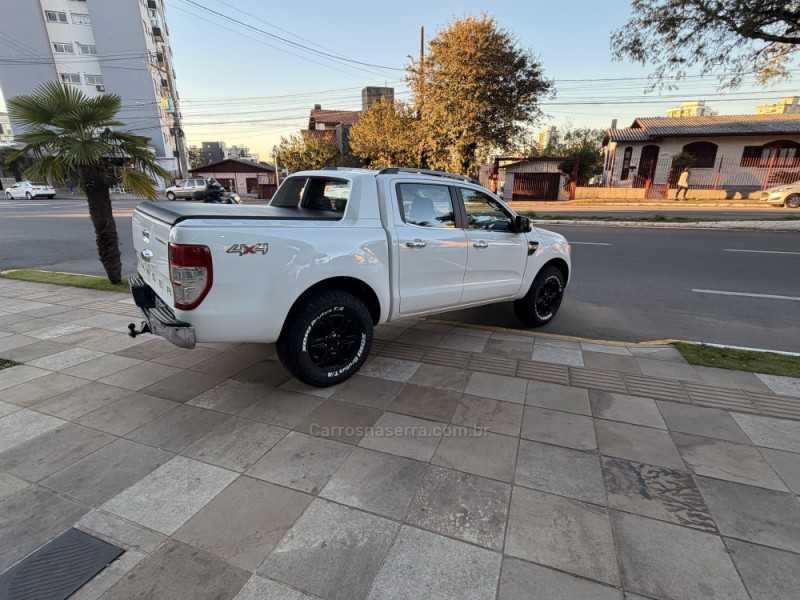 RANGER 3.2 LIMITED PLUS 4X4 CD 20V DIESEL 4P AUTOMÁTICO - 2015 - FARROUPILHA