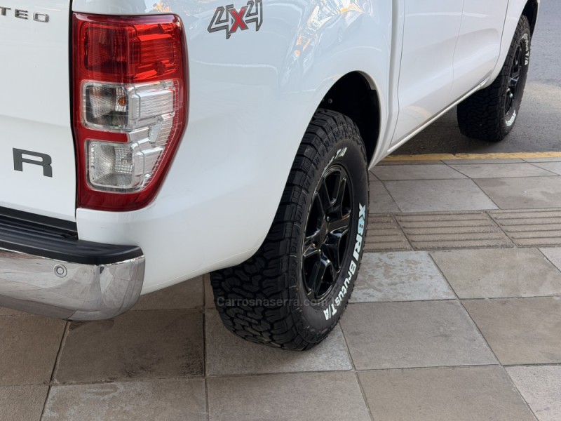 RANGER 3.2 LIMITED PLUS 4X4 CD 20V DIESEL 4P AUTOMÁTICO - 2015 - FARROUPILHA