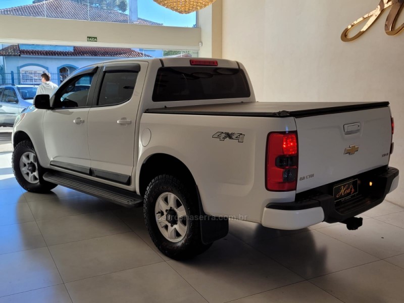 S10 2.8 LT 4X4 CD 16V TURBO DIESEL 4P MANUAL - 2013 - CANELA