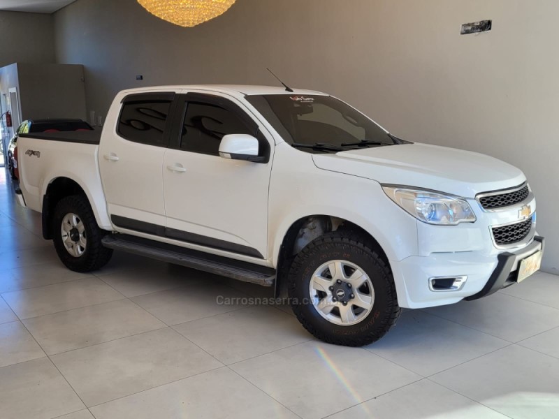 S10 2.8 LT 4X4 CD 16V TURBO DIESEL 4P MANUAL - 2013 - CANELA