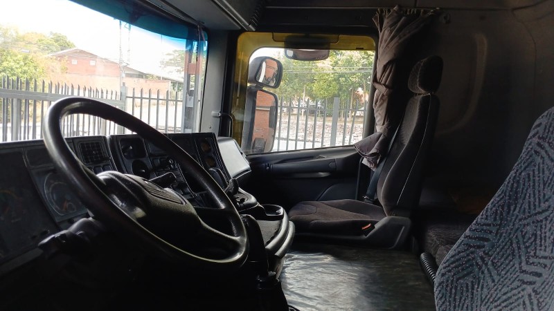 R-114 GA 380 4X2 - 2006 - CAXIAS DO SUL