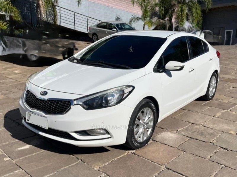 CERATO 1.6 16V SX4 GASOLINA 4P AUTOMÁTICO - 2014 - NOVA BASSANO
