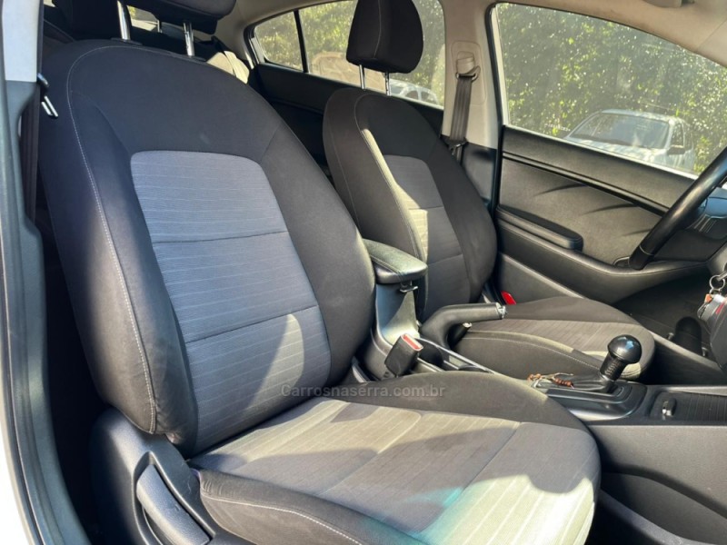 CERATO 1.6 16V SX4 GASOLINA 4P AUTOMÁTICO - 2014 - NOVA BASSANO