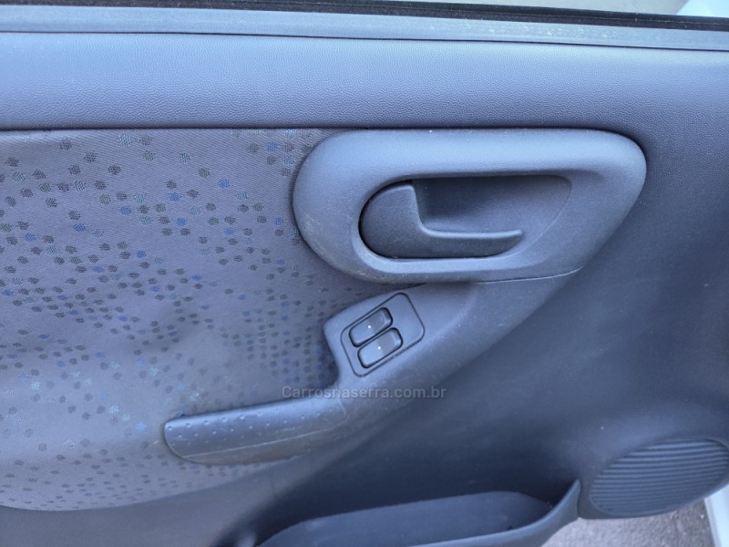 CORSA 1.4 MPFI MAXX 8V FLEX 4P MANUAL - 2012 - PICADA CAFé