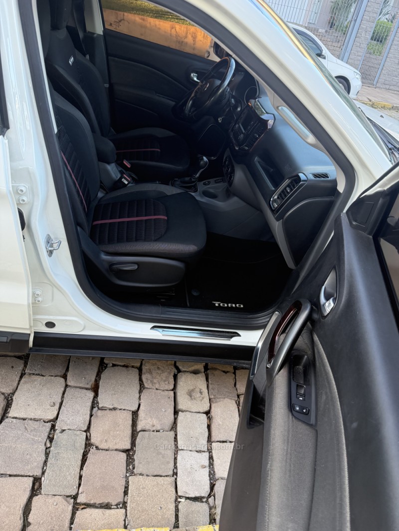 TORO 1.8 16V EVO FLEX FREEDOM ROAD AUTOMÁTICO - 2017 - BENTO GONçALVES