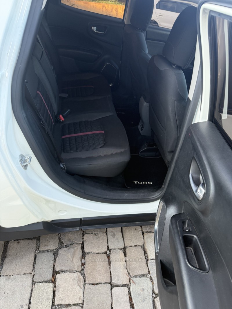 TORO 1.8 16V EVO FLEX FREEDOM ROAD AUTOMÁTICO - 2017 - BENTO GONçALVES