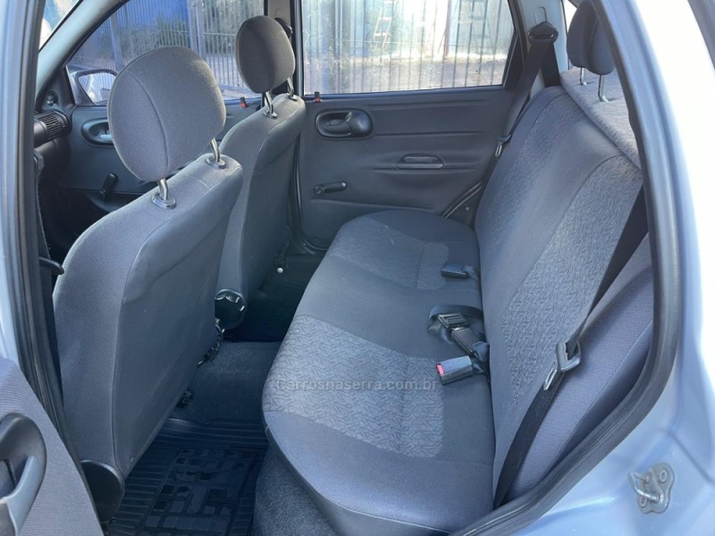 CORSA 1.6 MPFI CLASSIC SEDAN 8V GASOLINA 4P MANUAL - 2005 - NOVO HAMBURGO