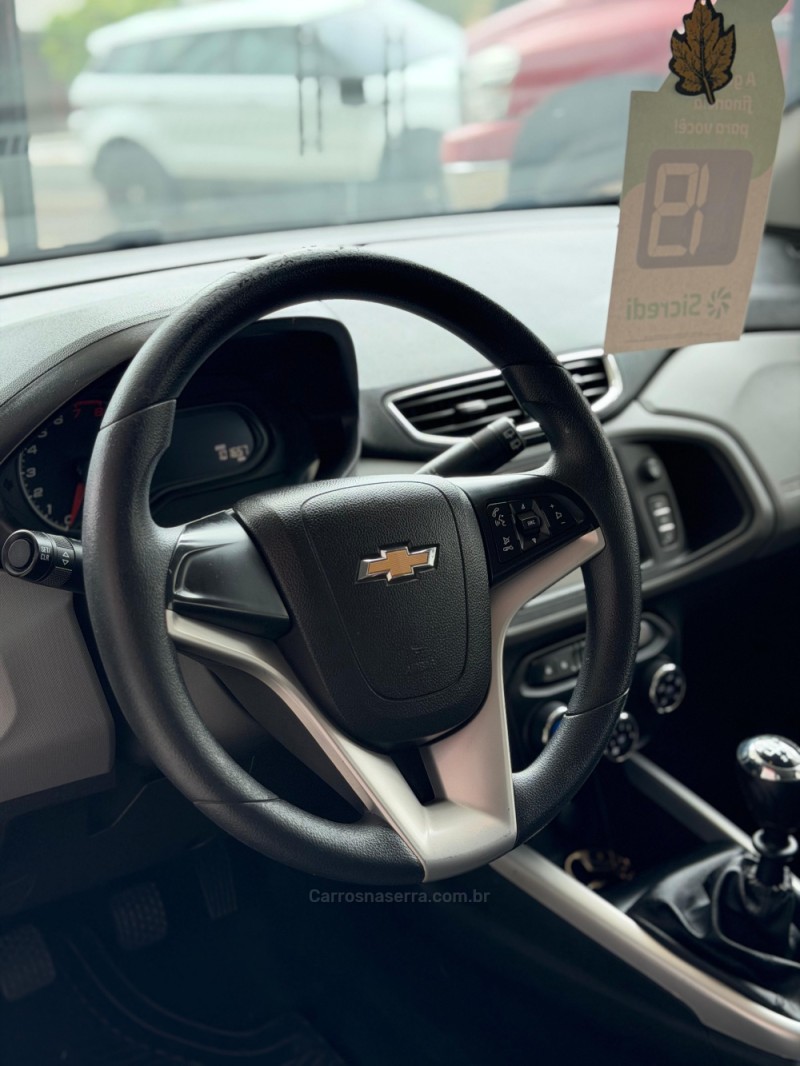 ONIX 1.0 LT 12V FLEX 4P MANUAL - 2019 - SANTA CRUZ DO SUL