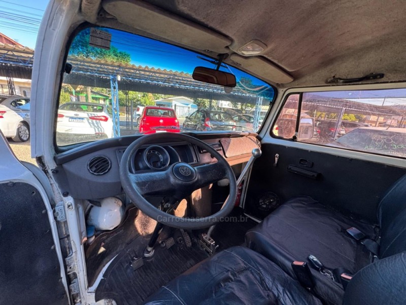 KOMBI 1.4 MI FURGÃO 8V FLEX 3P MANUAL - 2009 - IGREJINHA