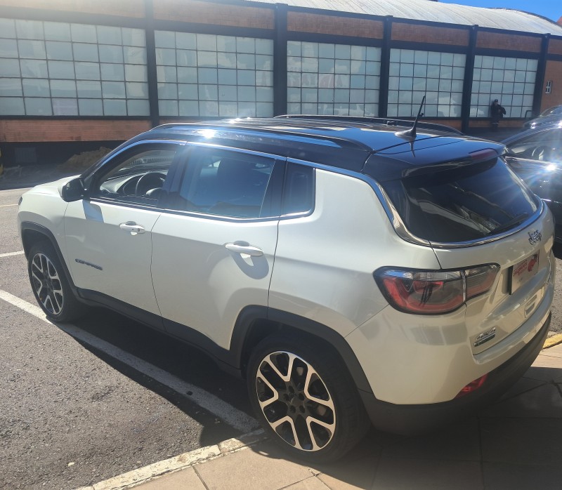 COMPASS 2.0 16V DIESEL LIMITED 4X4 AUTOMÁTICO - 2019 - FLORES DA CUNHA