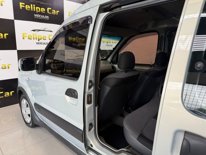 KANGOO 1.6 SPORTWAY 16V FLEX 4P MANUAL - 2009 - CAXIAS DO SUL