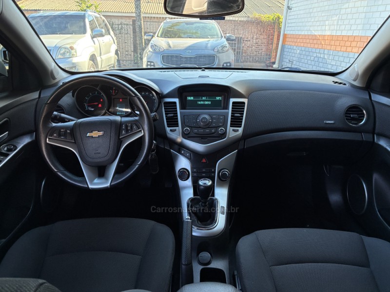 CRUZE 1.8 LT SPORT6 16V FLEX 4P MANUAL - 2014 - VENâNCIO AIRES