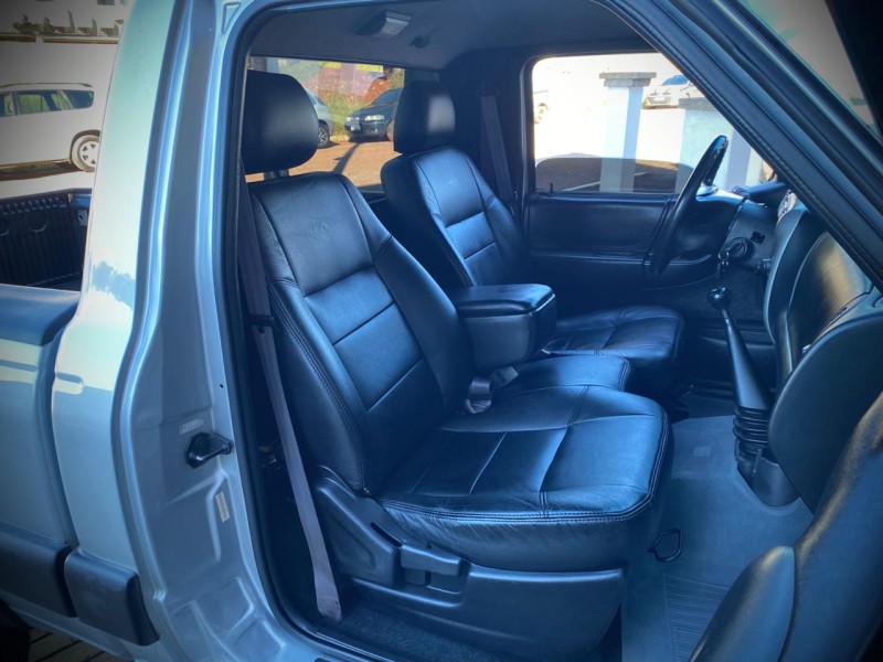 RANGER 2.3 XLS SPORT 16V 4X2 CS GASOLINA 2P MANUAL - 2011 - LAJEADO