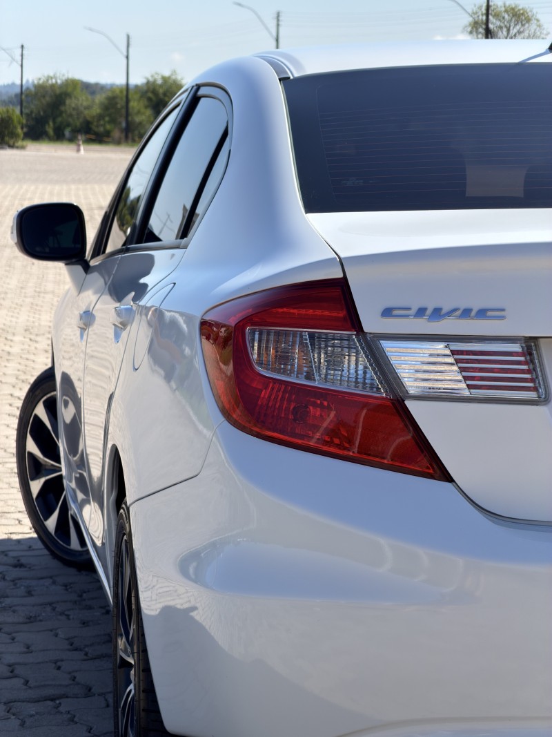 CIVIC 2.0 LXR 16V FLEX 4P AUTOMÁTICO - 2015 - ANTôNIO PRADO