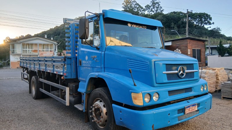 L-1418  - 2001 - CAXIAS DO SUL