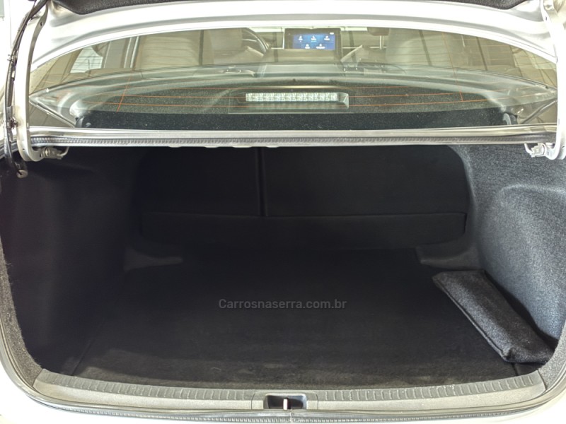 COROLLA 2.0 XEI 16V FLEX 4P AUTOMÁTICO - 2024 - VENâNCIO AIRES