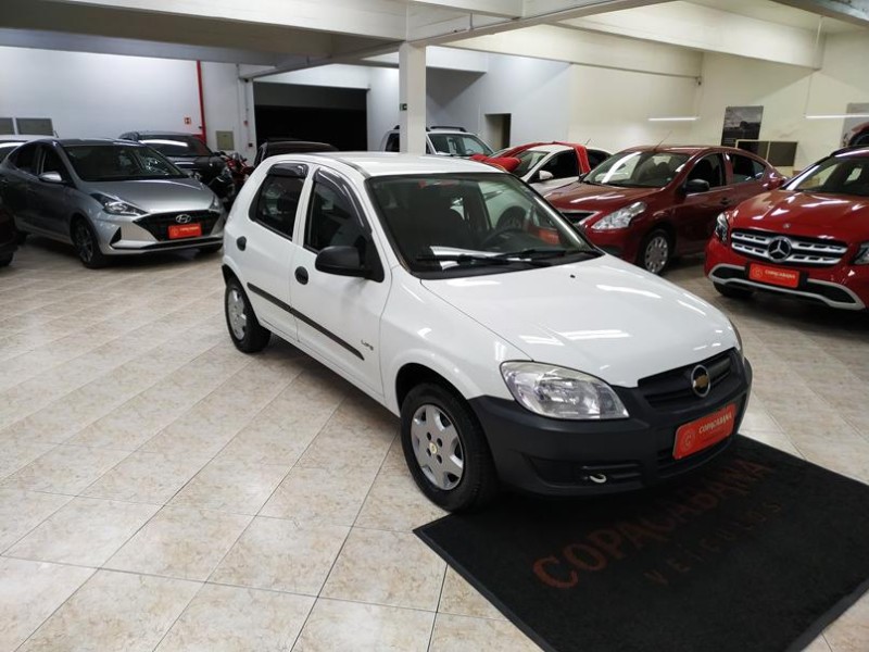 CELTA 1.0 MPFI VHCE LIFE 8V FLEX 4P MANUAL - 2009 - CAXIAS DO SUL