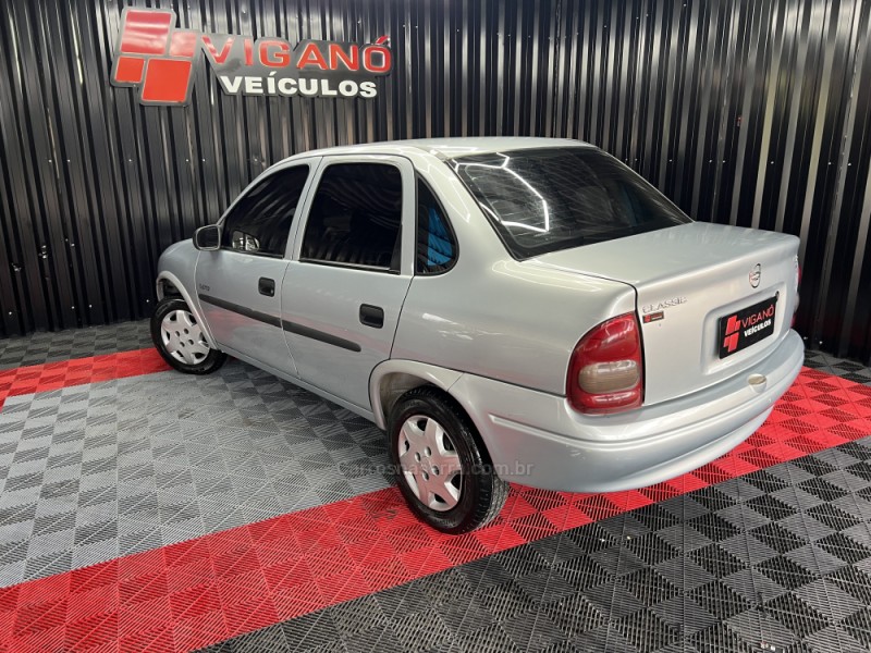 CLASSIC 1.0 MPFI LIFE 8V GASOLINA 4P MANUAL - 2006 - CAXIAS DO SUL