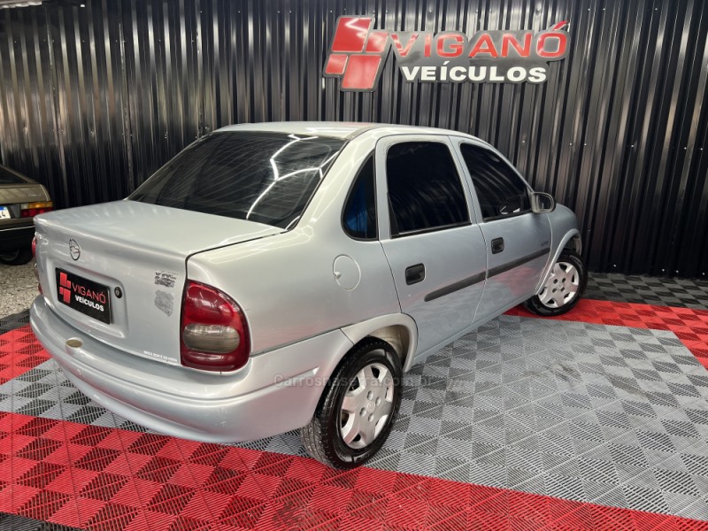 CLASSIC 1.0 MPFI LIFE 8V GASOLINA 4P MANUAL - 2006 - CAXIAS DO SUL