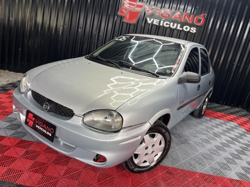 CLASSIC 1.0 MPFI LIFE 8V GASOLINA 4P MANUAL - 2006 - CAXIAS DO SUL