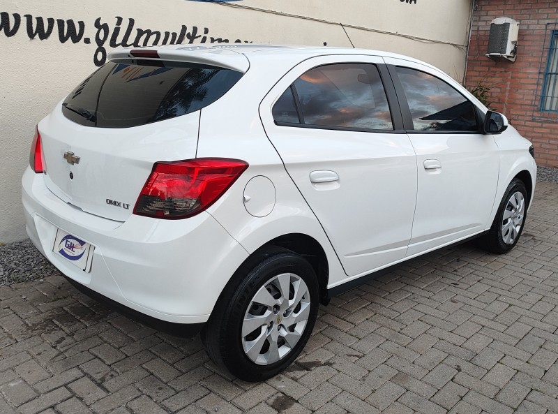 ONIX 1.4 MPFI LT 8V FLEX 4P MANUAL - 2013 - CAXIAS DO SUL