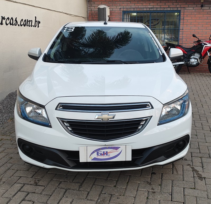 ONIX 1.4 MPFI LT 8V FLEX 4P MANUAL - 2013 - CAXIAS DO SUL