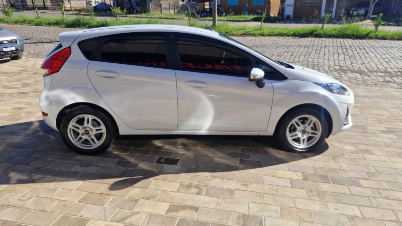 FIESTA 1.6 SEL HATCH 16V FLEX 4P MANUAL - 2018 - VACARIA