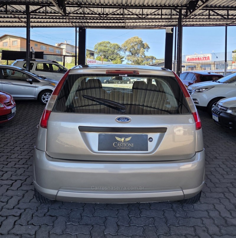 FIESTA 1.0 MPI 8V GASOLINA 4P MANUAL - 2008 - CAXIAS DO SUL