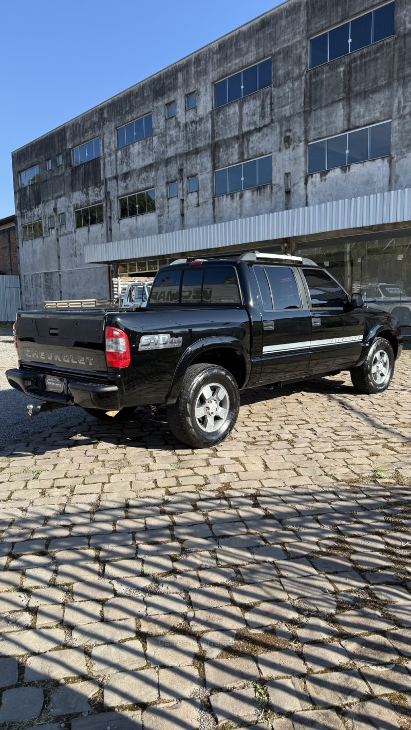 S10 2.8 EXECUTIVE 4X4 CD 12V TURBO ELECTRONIC INTERCOOLER DIESEL 4P MANUAL - 2011 - SãO MARCOS
