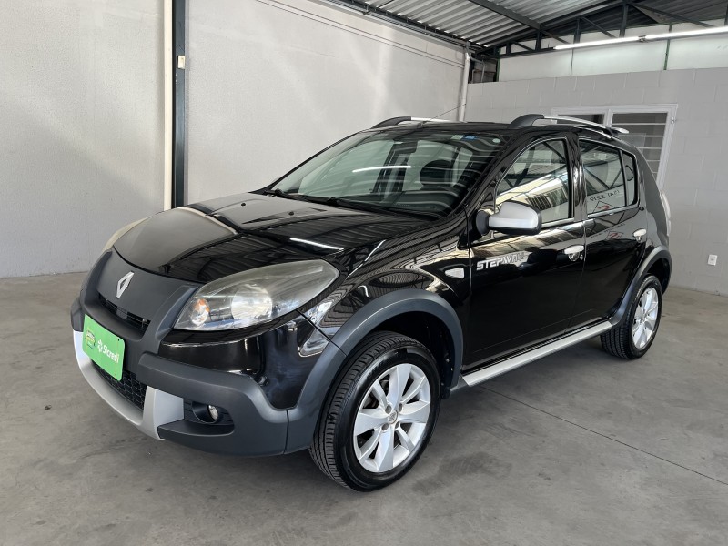 SANDERO 1.6 STEPWAY 8V FLEX 4P MANUAL - 2013 - CAXIAS DO SUL