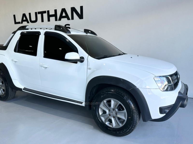 DUSTER OROCH 2.0 16V FLEX DYNAMIQUE 4P AUTOMÁTICO - 2019 - NOVO HAMBURGO