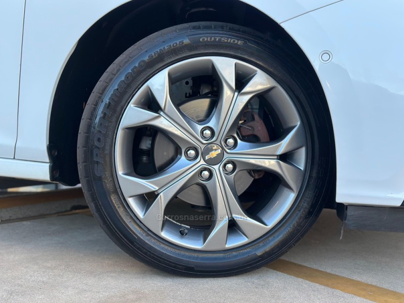 CRUZE 1.4 TURBO LTZ II SPORT HATCH 16V FLEX 4P AUTOMÁTICO - 2017 - TUPANDI