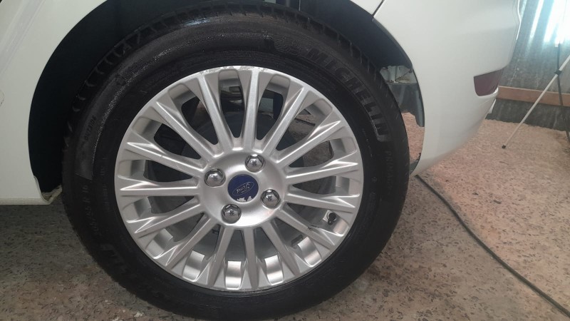 FIESTA 1.6 TITANIUM HATCH 16V FLEX 4P AUTOMÁTICO - 2015 - CAXIAS DO SUL