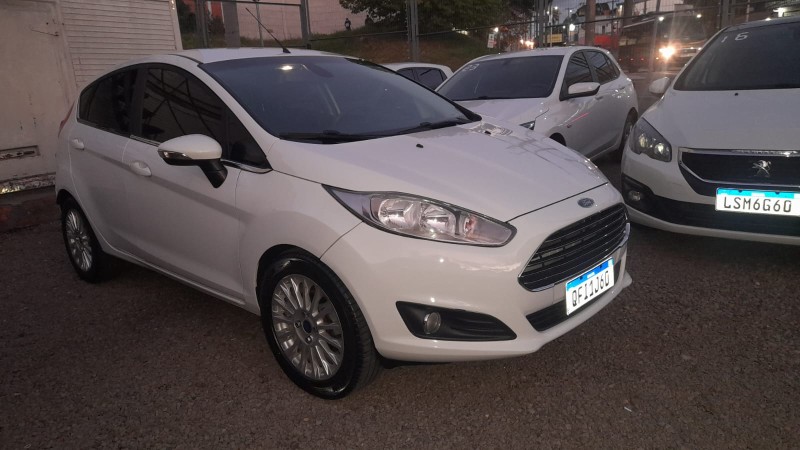 FIESTA 1.6 TITANIUM HATCH 16V FLEX 4P AUTOMÁTICO - 2015 - CAXIAS DO SUL