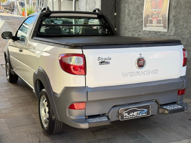 STRADA 1.4 MPI WORKING CS 8V FLEX 2P MANUAL - 2015 - FARROUPILHA