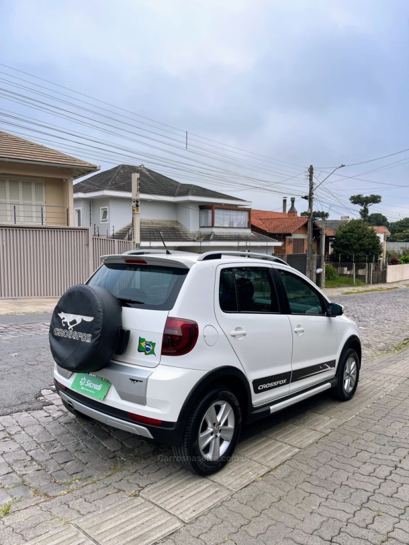 CROSSFOX 1.6 MI FLEX 8V 4P MANUAL - 2011 - BENTO GONçALVES