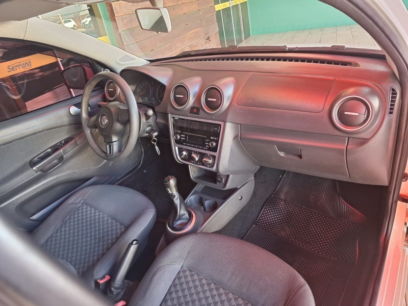 VOYAGE 1.6 MI COMFORTLINE 8V FLEX 4P MANUAL - 2015 - DOIS IRMãOS