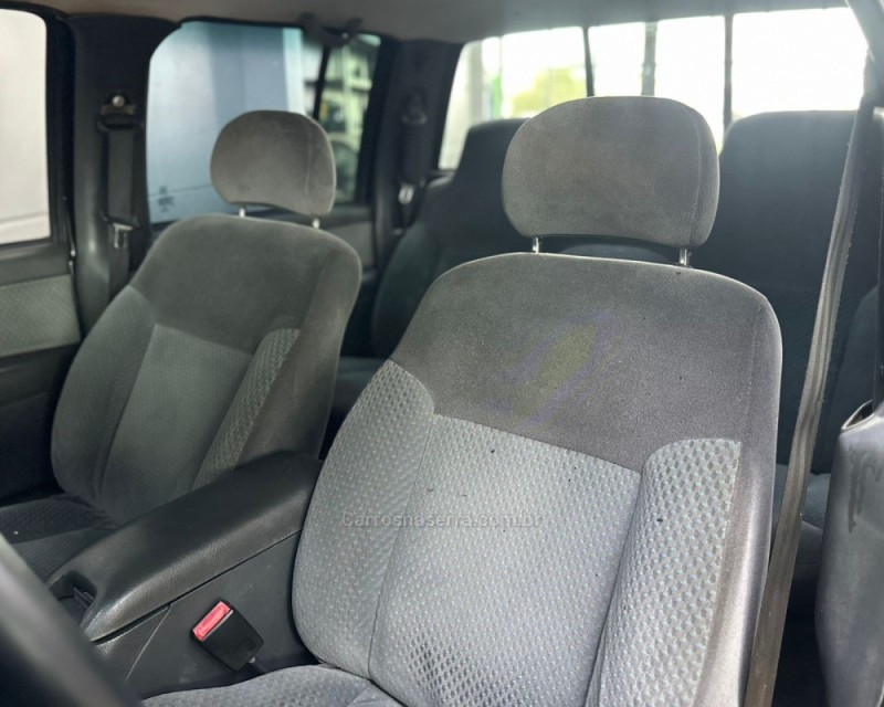 S10 2.4 ADVANTAGE 4X2 CD 8V FLEX 4P MANUAL - 2008 - VACARIA