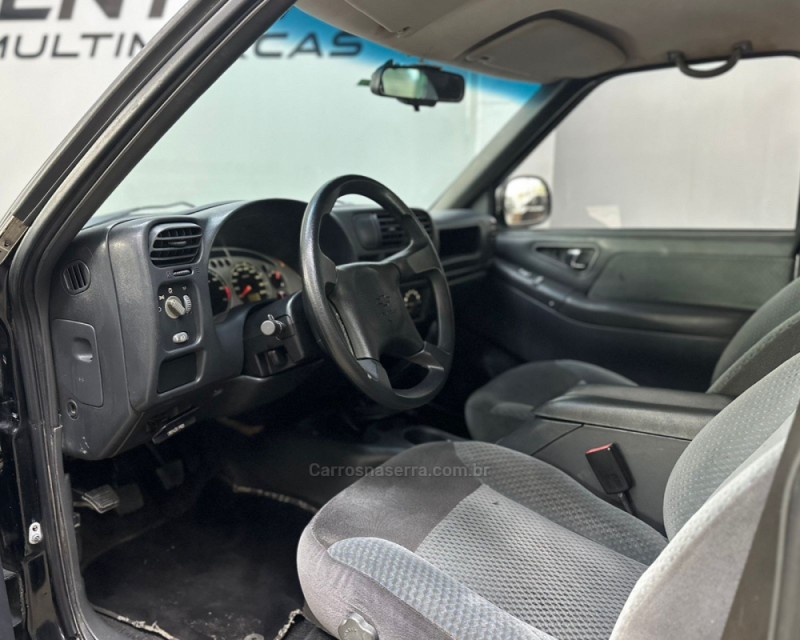 S10 2.4 ADVANTAGE 4X2 CD 8V FLEX 4P MANUAL - 2008 - VACARIA