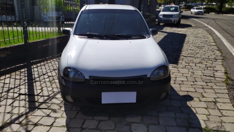 CORSA 1.0 MPFI VHC 8V GASOLINA 4P MANUAL - 1998 - CAXIAS DO SUL