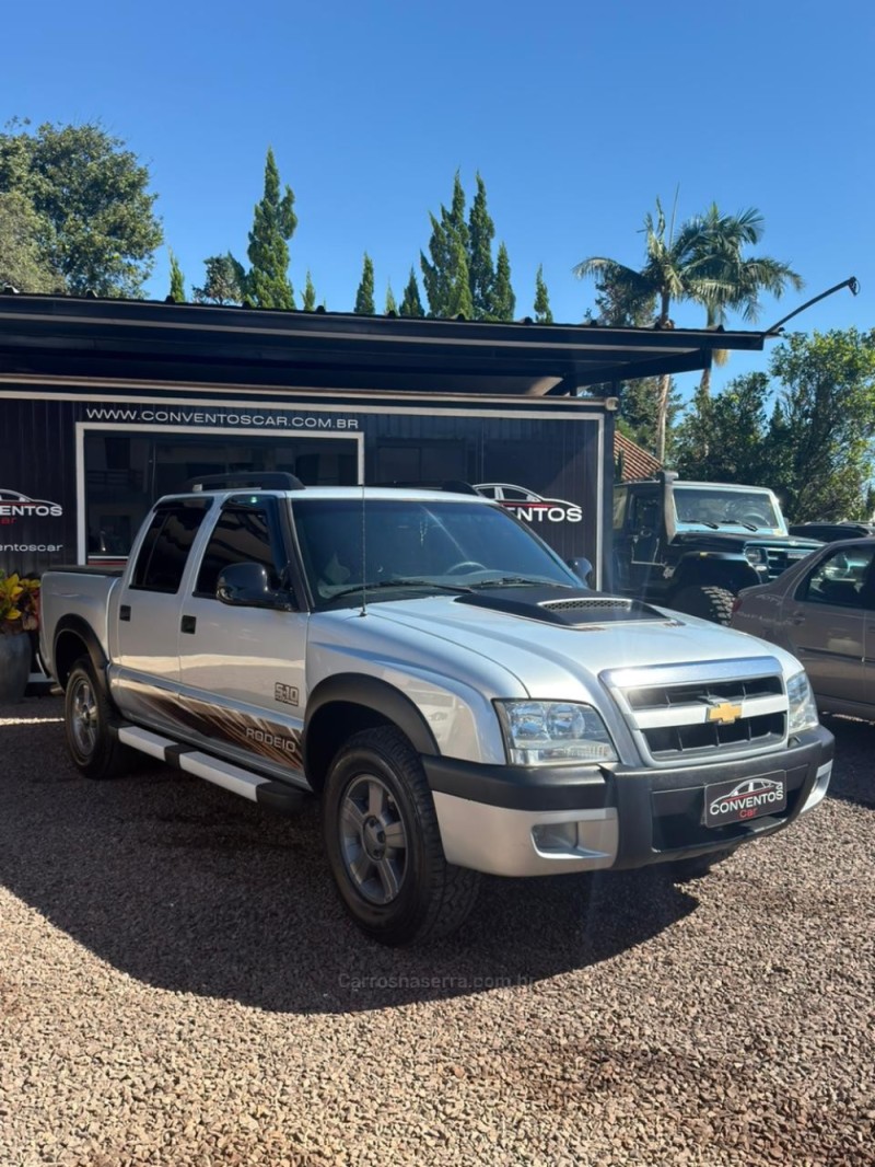 S10 2.4 MPFI RODEIO 4X2 CD 8V FLEX 4P MANUAL - 2011 - LAJEADO