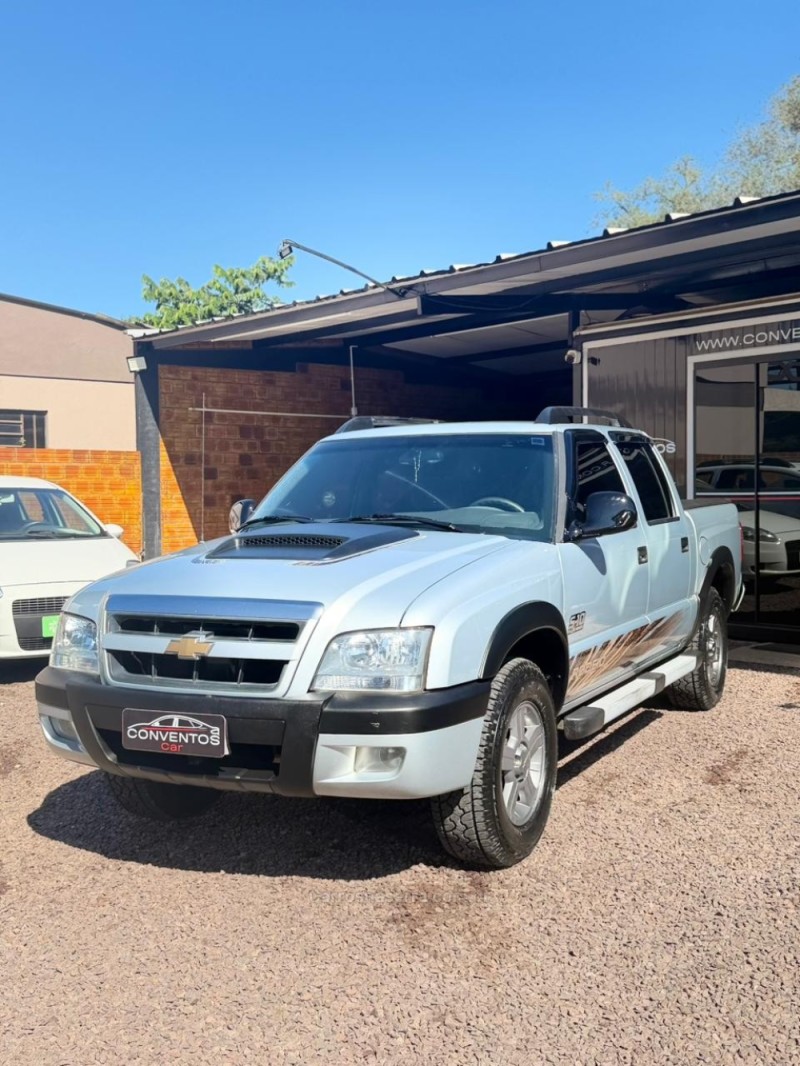 S10 2.4 MPFI RODEIO 4X2 CD 8V FLEX 4P MANUAL - 2011 - LAJEADO