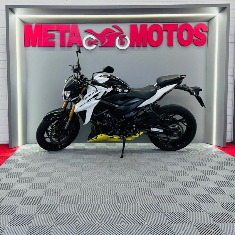 GSXS 750 AZ - 2024 - CAMPO BOM